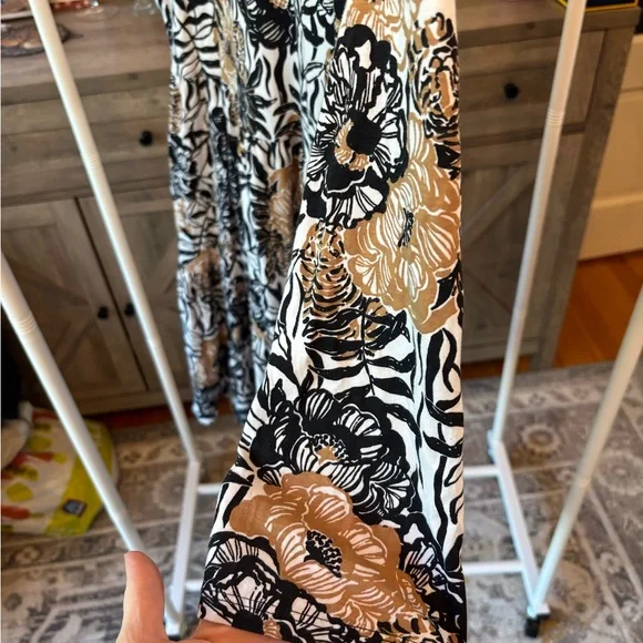 Lilly Pulitzer Black and Tan Floral Tiered Dress - Picture 4 of 6